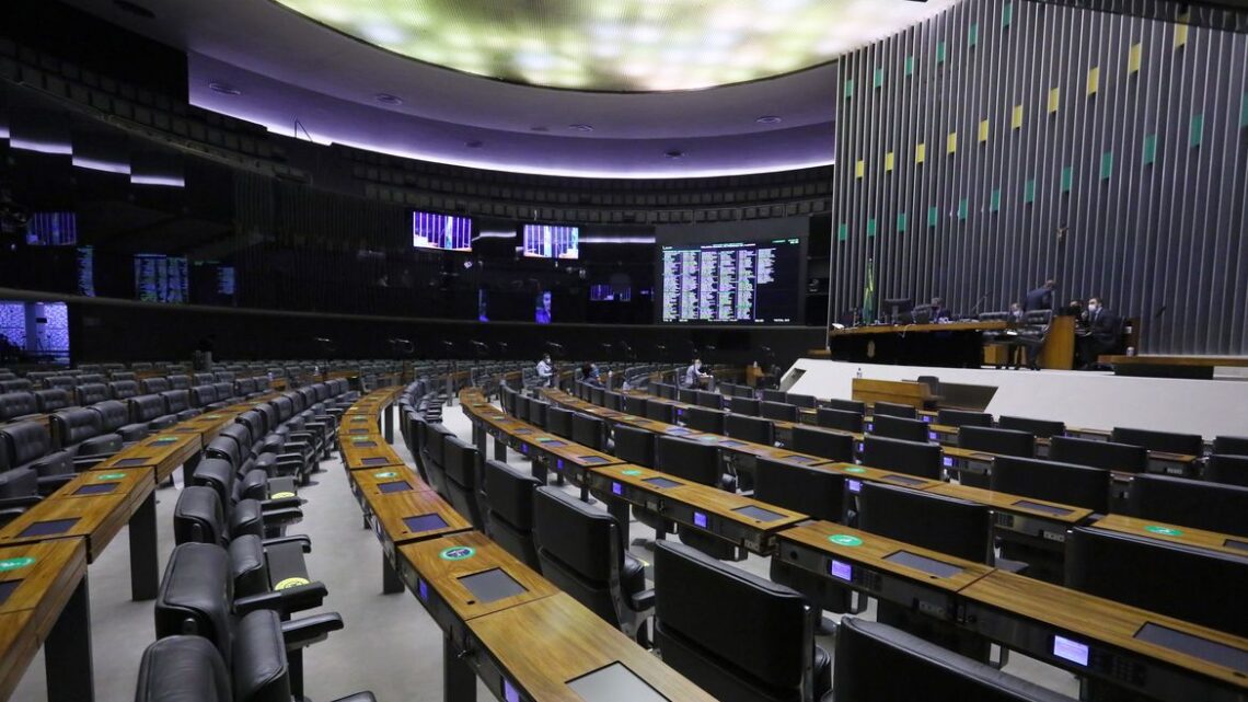 Câmara aprova PL que obriga planos de saúde a cobrir tratamentos fora do rol da ANS Câmara aprova PL que obriga planos de saúde a cobrir tratamentos fora do rol da ANS